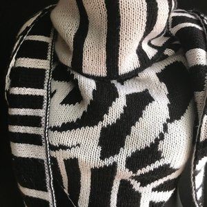 New Double Knitted Women's Shawl, Reversible